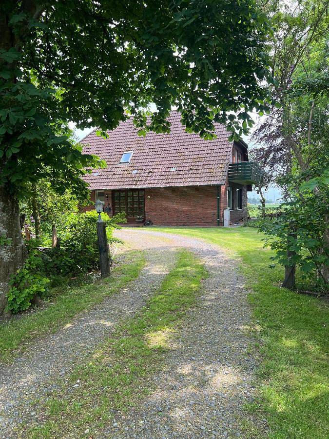 Ferienwohnung für 4 Personen, mit Balkon und Terrasse sowie Garten in Ostermarsch