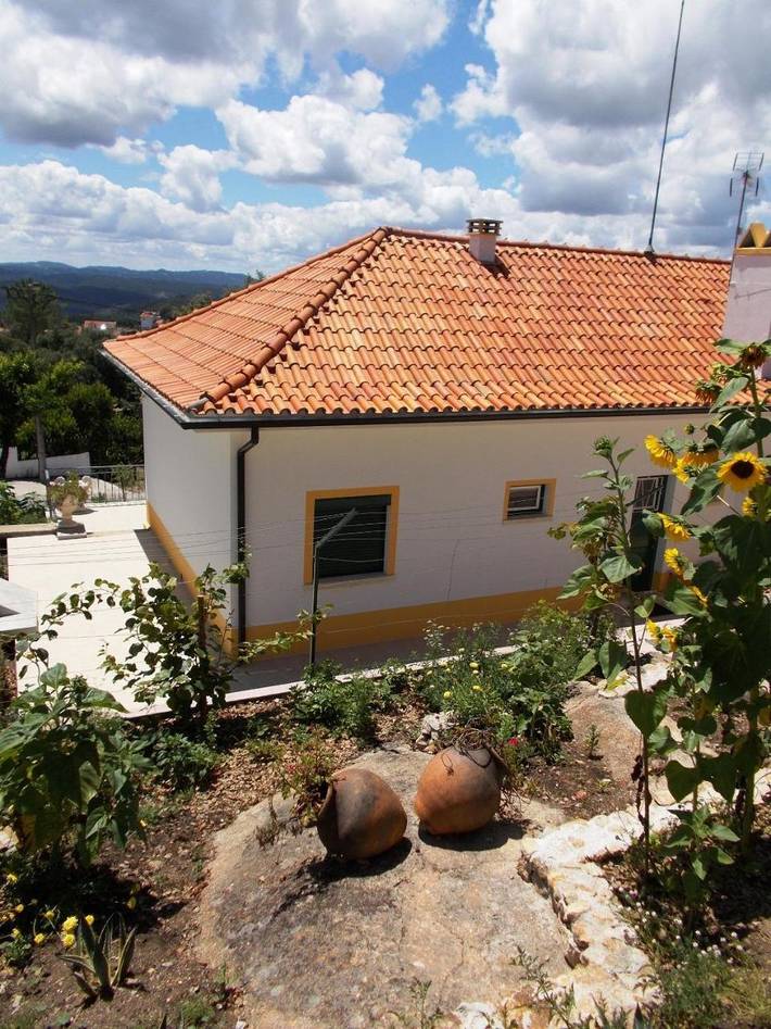 Casa de férias para 5 pessoas, com jardim e vista em Sertã