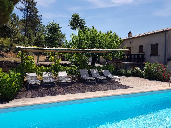 Gîte pour 4 personnes, avec piscine à Chambonas - 3