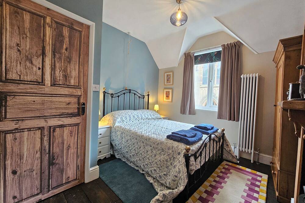 Katie'S Cottage, family friendly, with hot tub in Church Stretton in Church Stretton, Shropshire Hills