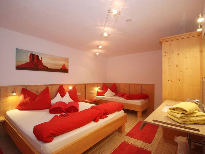 Ferienwohnung für 5 Personen, mit Terrasse und Garten in Fließ - 4