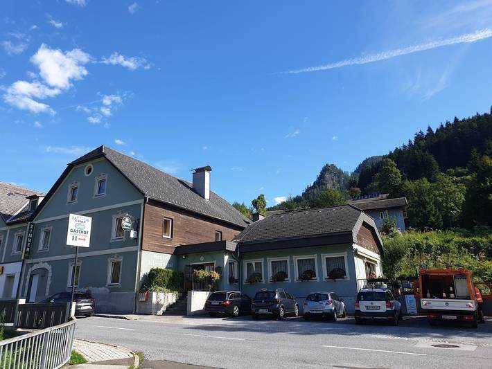 Hotel für 3 Personen, mit Garten