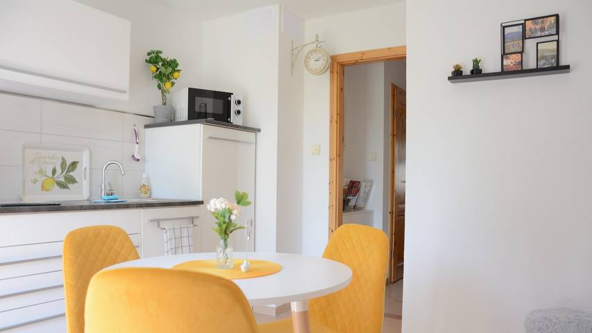 Ferienwohnung für 2 Personen, mit Balkon in Halberstadt - 2