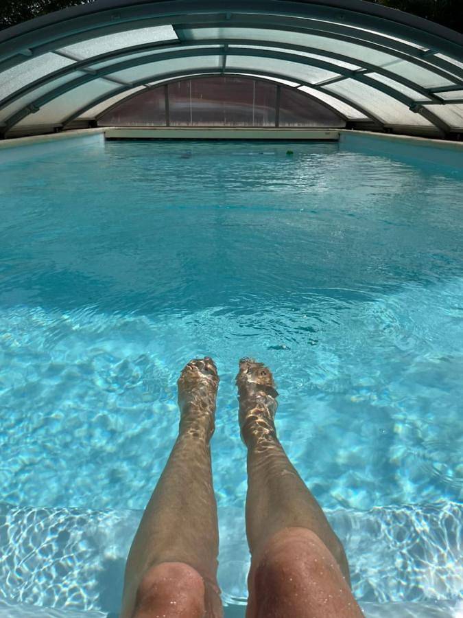 Location de vacances pour 4 personnes, avec jardin ainsi que piscine et sauna à Poullan-sur-Mer - 3