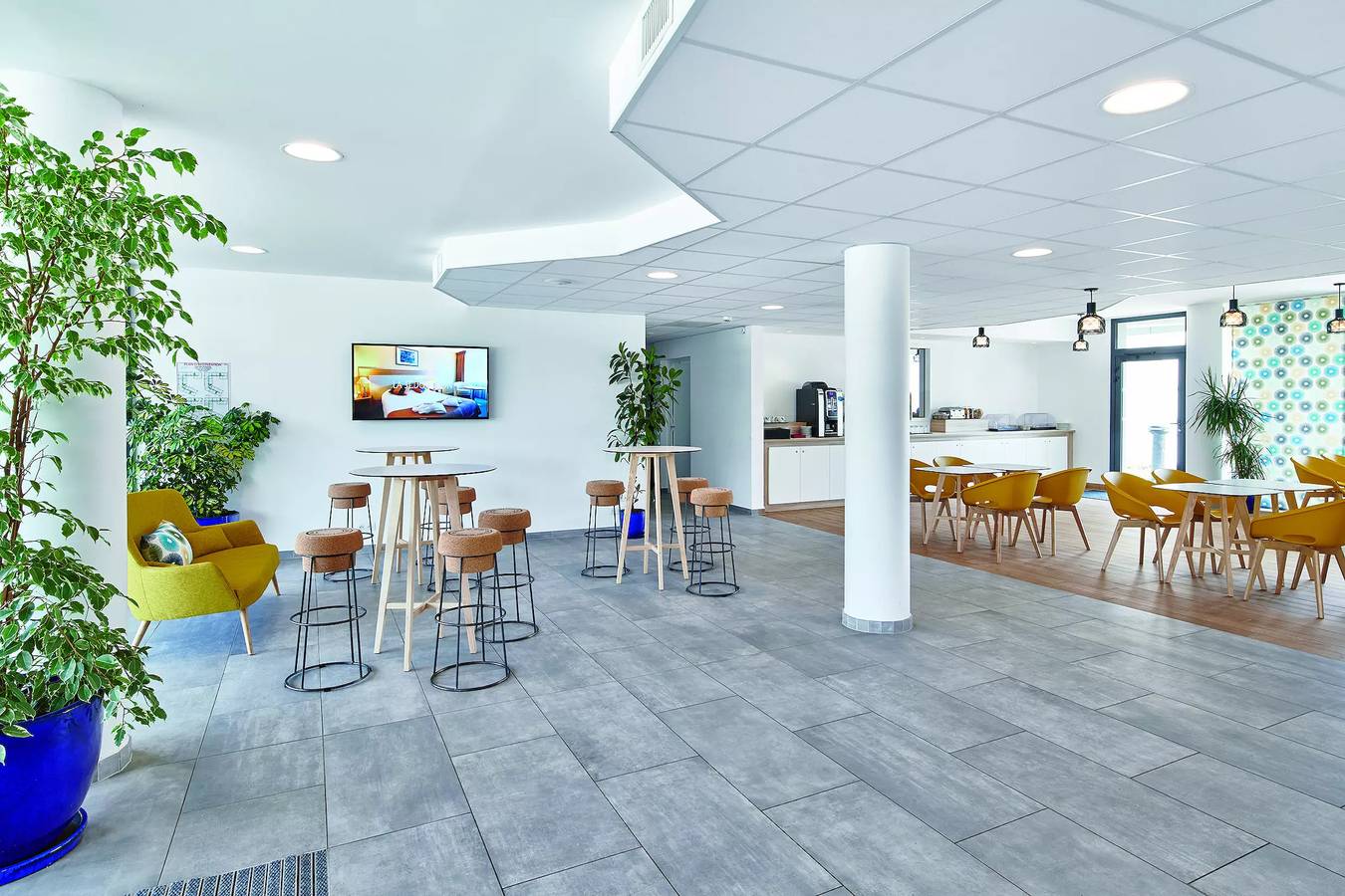 Studio entier, Studio 2 personnes in Jonzac, Région de Jonzac