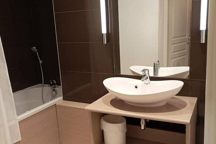 Ganze Wohnung, 4th floor, swimming pool, hammam, parking, tv, 50m², Pra Loup in Jausiers, Nationalpark Mercantour