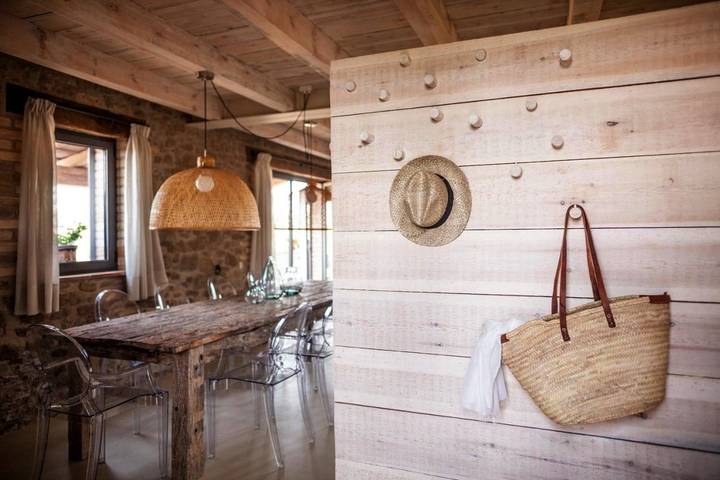 Casa rural para 10 personas, con vistas además de piscina y jardín, Se admiten mascotas en Osona - 3