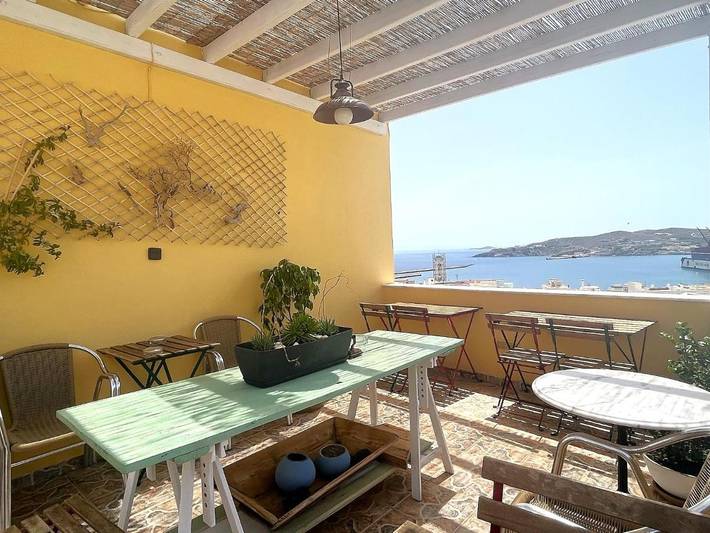 Maison d’hôte pour 3 personnes, avec terrasse dans Syros - 4