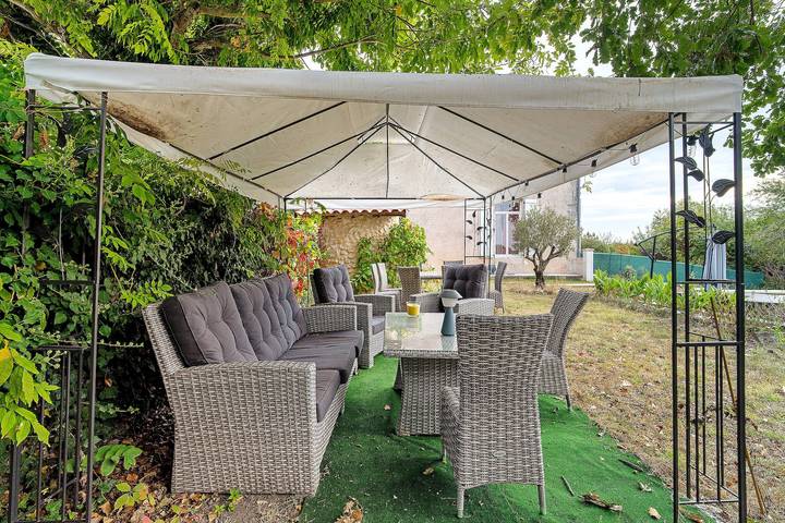 Habitación 'Chambre B' con piscina compartida, Wi-Fi y aire acondicionado in Ribérac, Périgord Vert