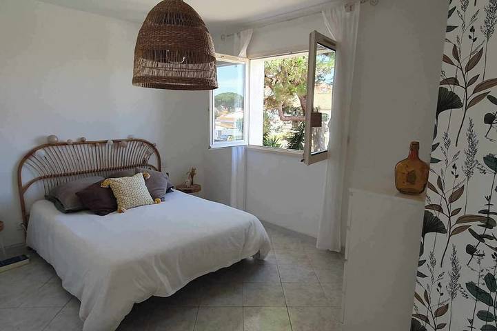 Grande maison agréable + jardin fleuri et piscine in Canet-en-Roussillon, Côte d'Améthyste