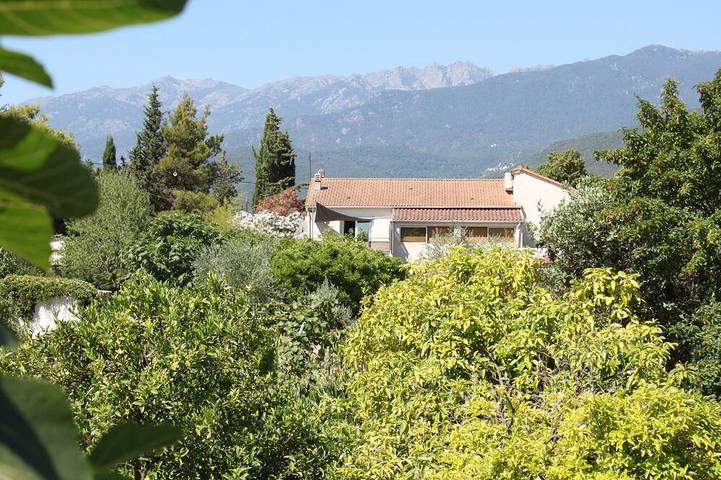 Location de vacances pour 8 personnes, avec Balcon et Jardin dans Saint Antoine (Ghisonaccia)