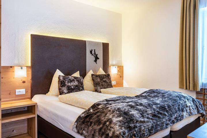 Entire studio, Cozy Apartment "Primel - Sonnleitn" with Mountain View, Wi-Fi & Balcony in Sankt Peter Tal, Lajen