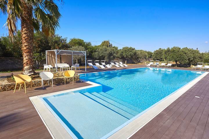 Casa vacanza per 14 persone, con terrazza e giardino a Marausa