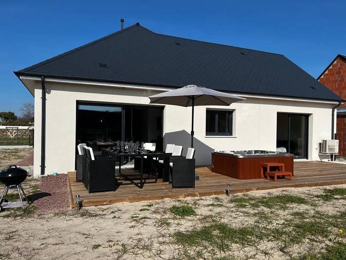 Villa pour 8 personnes, avec sauna et jardin ainsi que jacuzzi et terrasse, animaux acceptés - 1