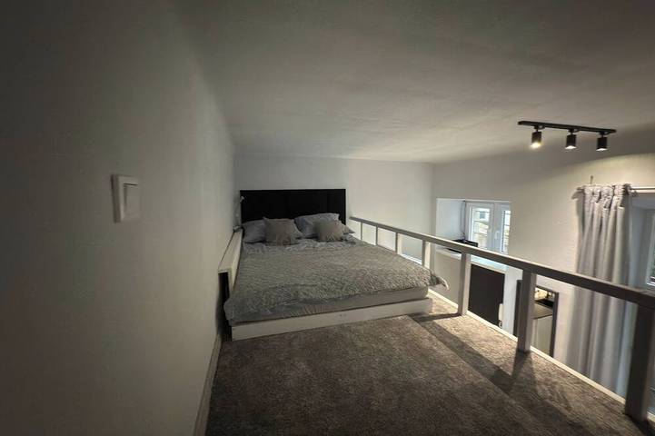 Ganze Wohnung, Apartment with Mezzanine and Private Courtyard in Kazimierz, Krakau