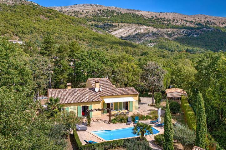 Villa Mireille by Villa Plus in Saint-Vallier-de-Thiey, Mittelmeerküste (Frankreich)