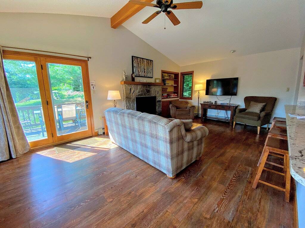 Fc44: Renoviertes Forest Cottage Stadthaus mit großartigem Blick auf den Mount Washington, neuer Küche, Kabelanschluss, Wlan - zu Fuß zu den Skipisten! Ermässigte Skitickets in Bretton Woods, Carroll
