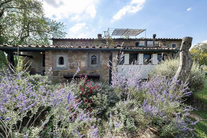 Hel lägenhet, Apartment 'Nascondiglio -Agriturismo Timignano' with Mountain View, Shared Pool in Casole d'Elsa, Siena provins