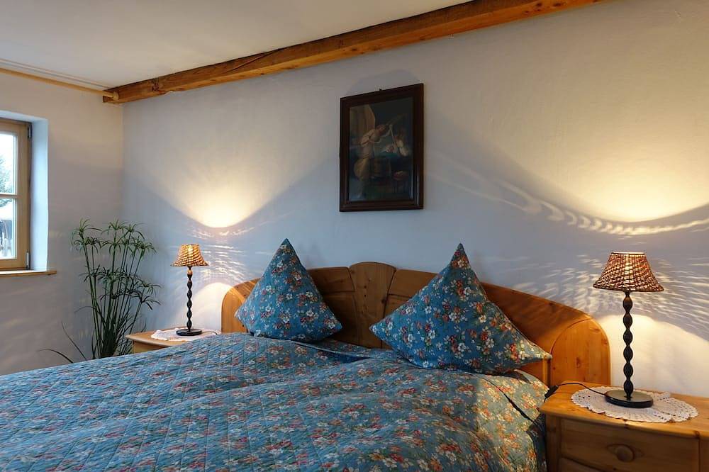 Ganze Wohnung, Liebevoll modernisierte, exclusive Ferienwohnung in historischem Bauernhaus in Görisried, Bayerisch Schwaben