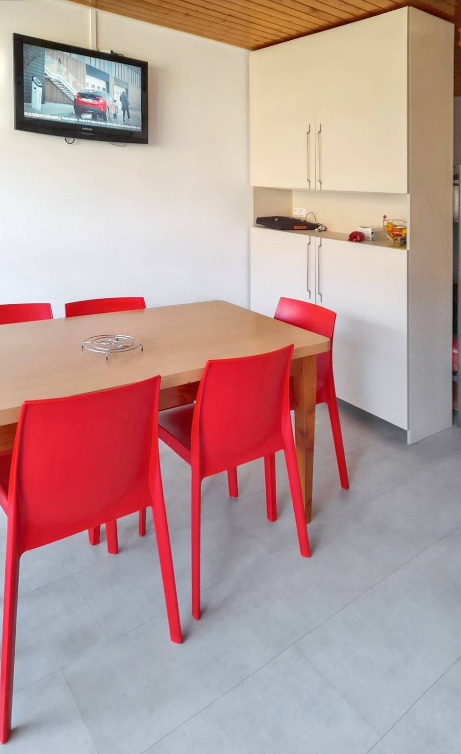 Studio entier, Studio accueillant à Les Carroz, 27 m², vue montagne in Les Carroz, Arâches-la-Frasse