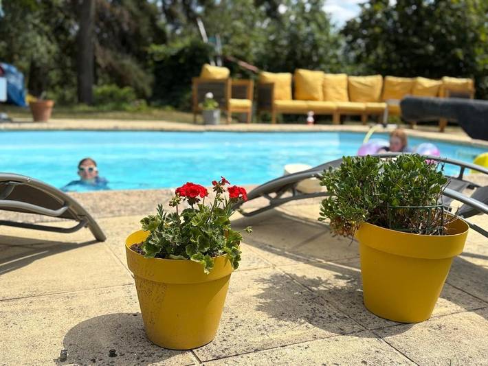 Gîte pour 4 personnes, avec vue ainsi que jardin et piscine à Barran