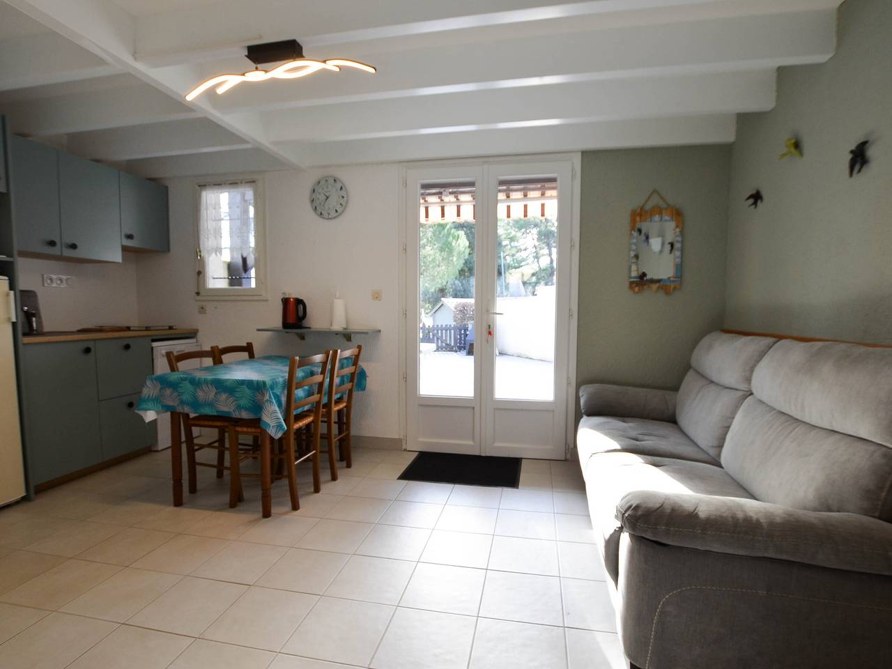 Maison avec terrasse, proche plage et commerces in La Palmyre, Les Mathes