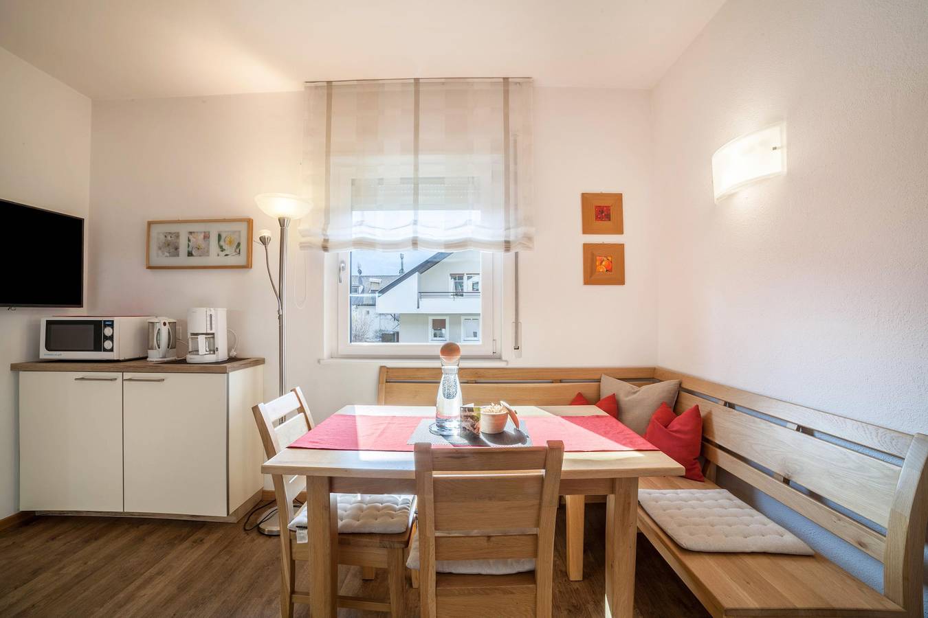Ganze Wohnung, Ferienwohnung "Schnitzer - Hagebutte" mit Bergblick, Wlan, Balkon & Garten in Rabland, Partschins