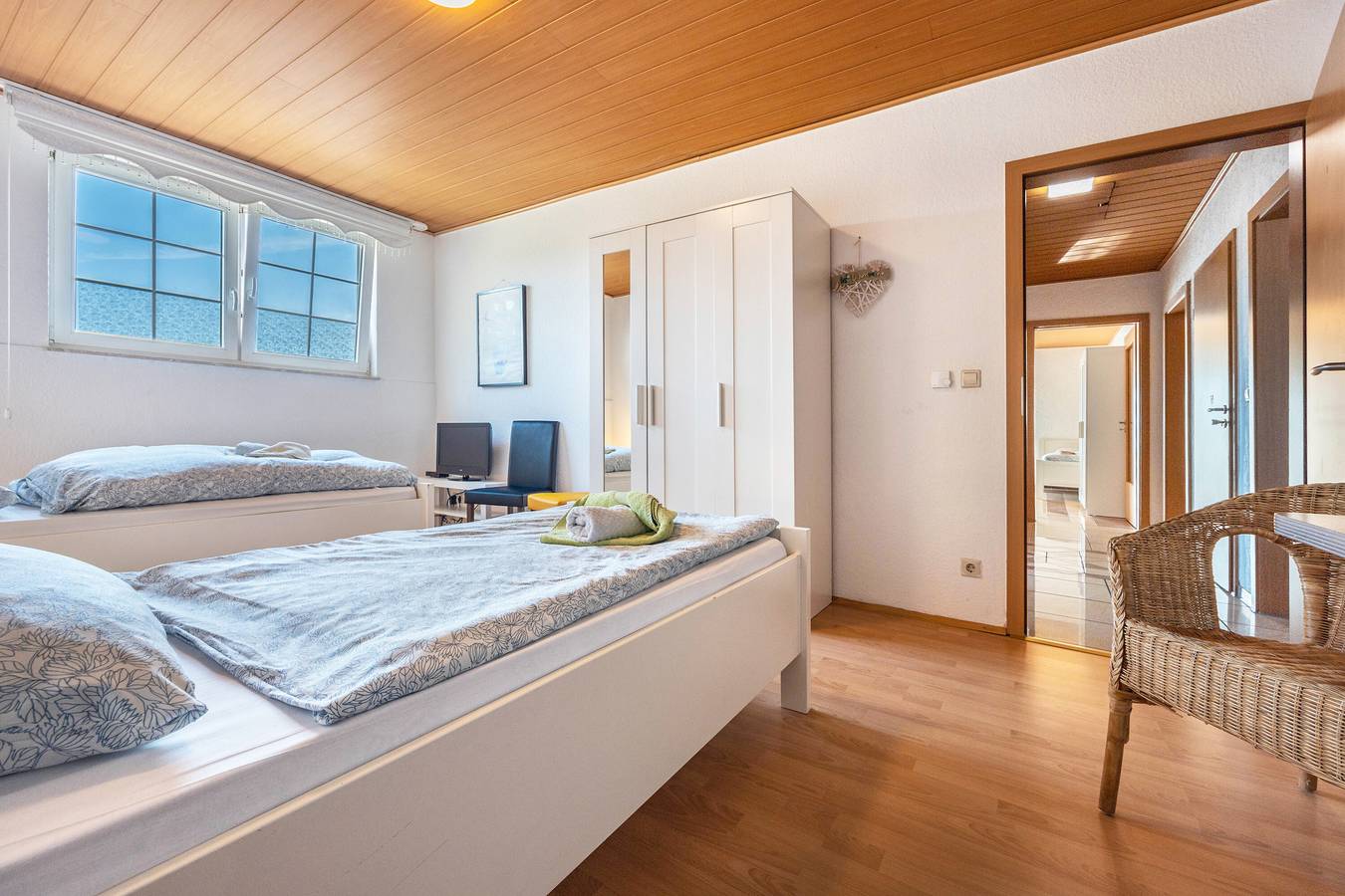 Ganze Wohnung, Apartment '3' - Ferienwohnung Weiss in Isernhagen, Hannover und Umgebung