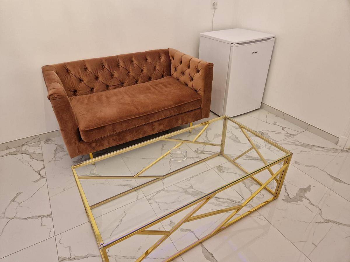 Maison Chic avec jacuzzi Nogent sur Oise Yaospa60 in Nogent-sur-Oise, Oise