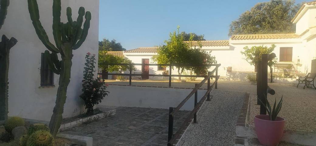 Casa rural para 3 personas, con Terraza y Jardín además de Piscina y Vistas en Castilblanco de los Arroyos - 4