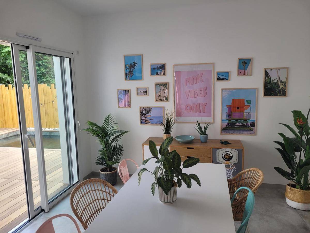 Geheel vakantieappartement, Double Room in Lagord, La Rochelle en omgeving