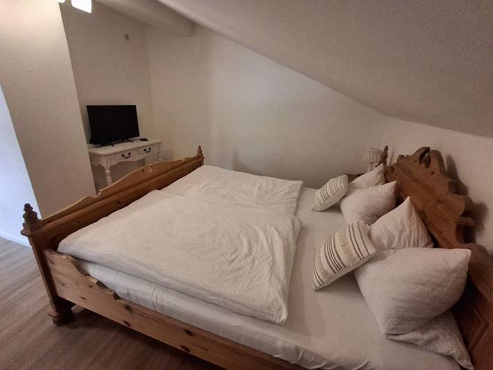 Ferienwohnung für 5 Personen, mit Balkon und Balkon/Terrasse sowie Garten und Pool in Lam - 3