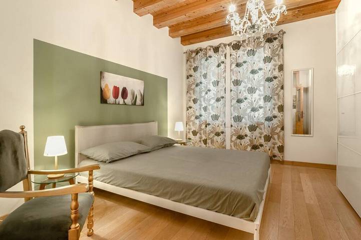 Entire apartment, Victoria Home@ Duomo in Treviso, Treviso Province