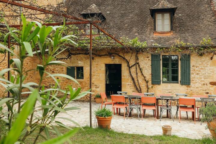 Location de vacances pour 16 personnes, avec jacuzzi et terrasse ainsi que piscine et jardin à Journiac - 4