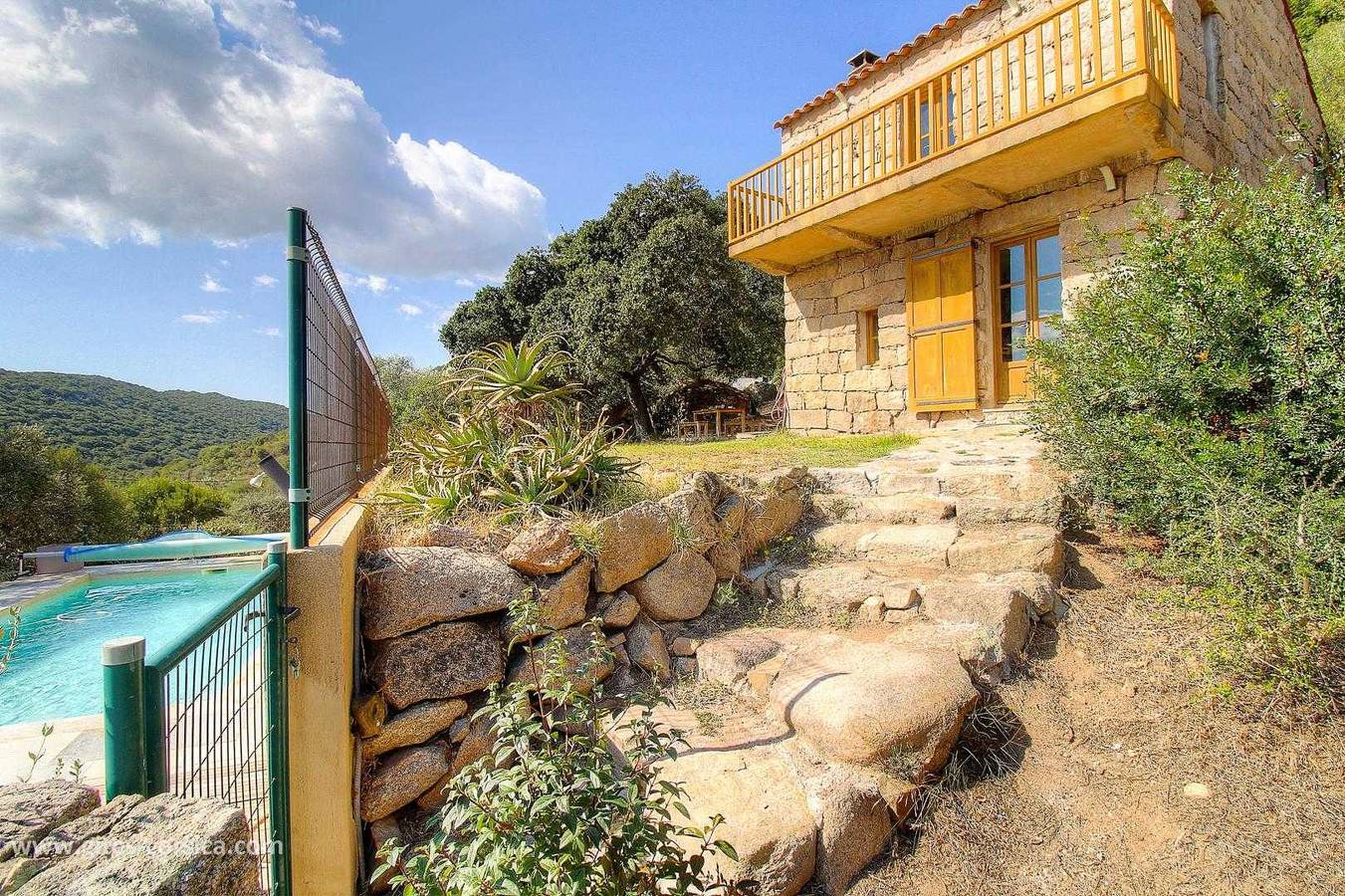Gîte pour 4 personnes avec piscine in Bonifacio, Arrondissement de Sartène