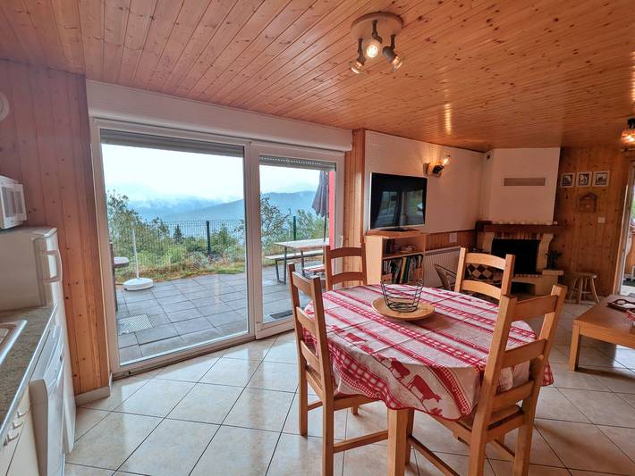 Unabhängiges Haus mit Garten, Terrasse und Kamin in Saulxures-sur-Moselotte in Saulxures-sur-Moselotte, Regionaler Naturpark Belchen der Vogesen