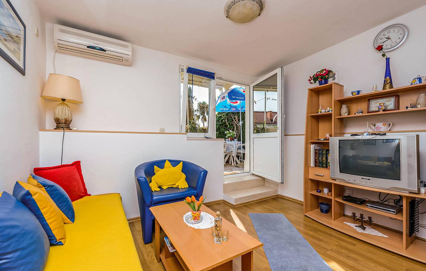 Entire holiday apartment, Holiday apartment for 3 people with terrace in Cavtat, Dubrovnik-Neretva