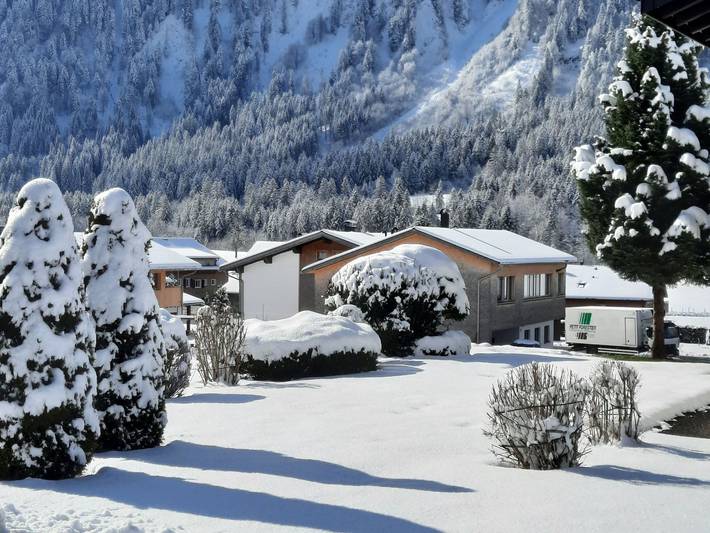 Ferienwohnung für 2 Personen, mit Balkon und Garten sowie Ausblick in Schoppernau - 3