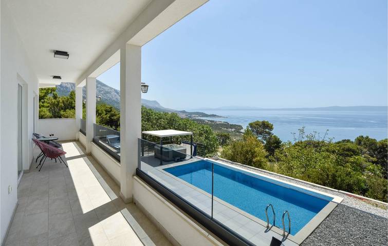 Ferienhaus für 8 Personen, mit Terrasse und Pool in Makarska - 3