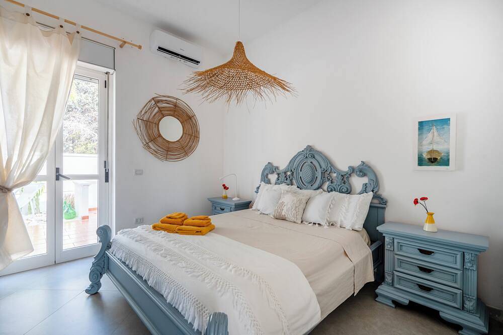 Villa Alba Beach House 5 minutes from the sea in Marina di Lizzano, Lizzano (disambigua)