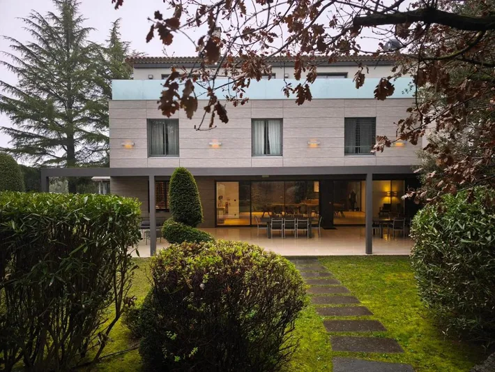 Casa de vacaciones para 4 personas, con jardín además de piscina y vistas - 1