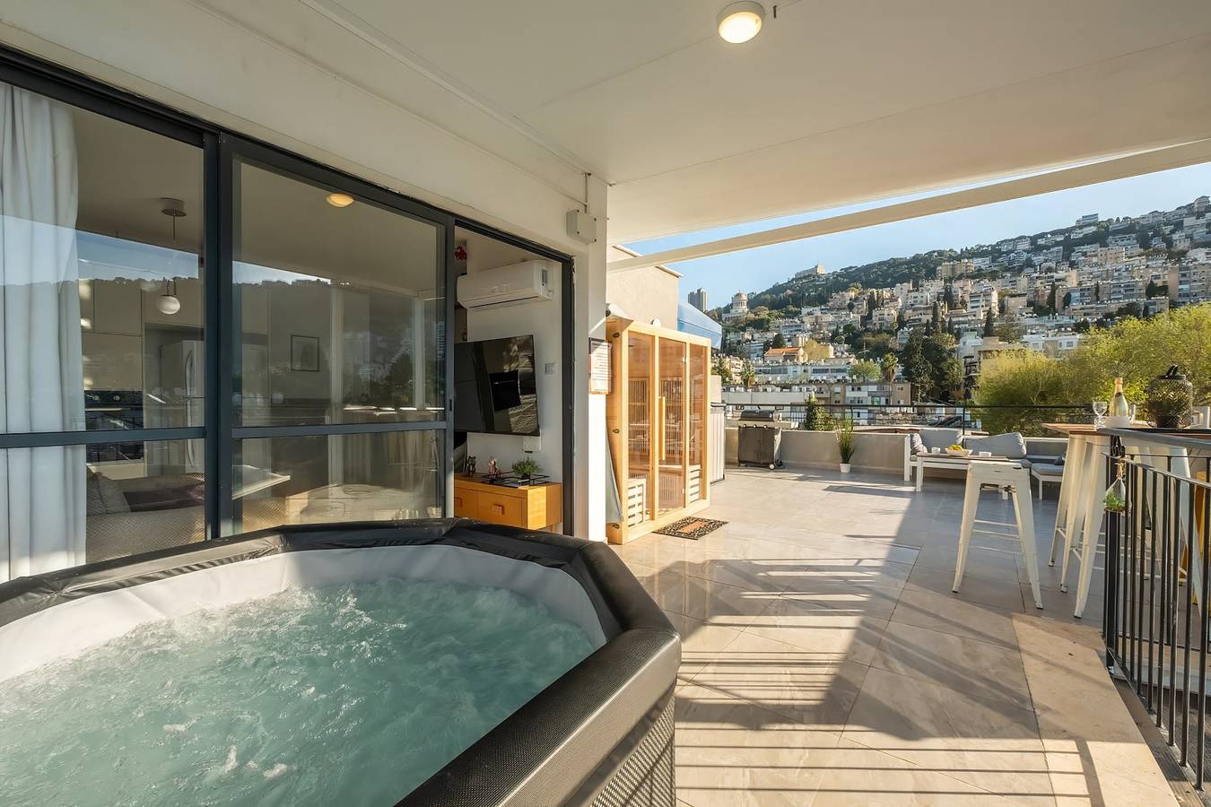 Appartamento intero, Bahai Gardens Vista Penthouse by Sea N' Rent in Haifa, Distretto di Haifa