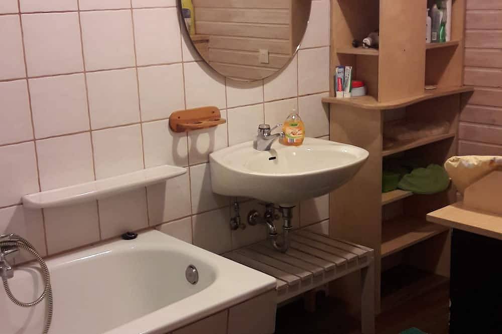 Alleinlage im Wald! Renoviertes  Bauernhaus,  Familien- und Haustierfreundlich in Lutzerath, Cochem-Zell