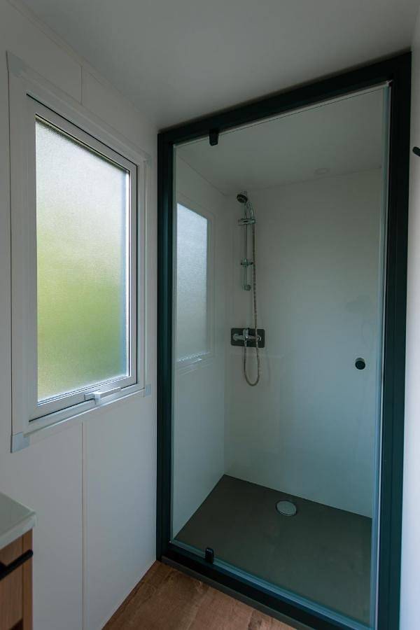 Tent Bungalow without bathroom in Villeneuve-lès-Avignon, Région de Nîmes
