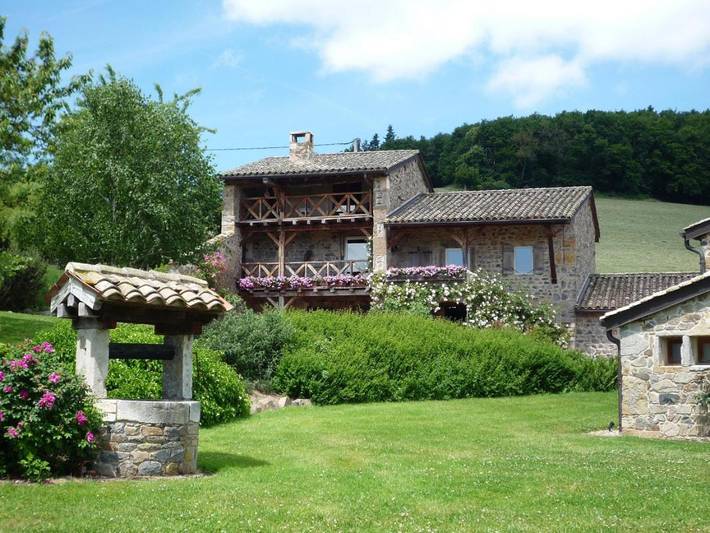 Gîte pour 6 personnes, avec Terrasse et Jardin