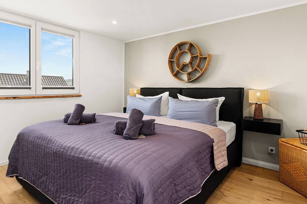 212 m² Feelgood holiday home with 2 apartments, garden, terrace, grill & sauna! in Schauenburg, Hessisches Bergland