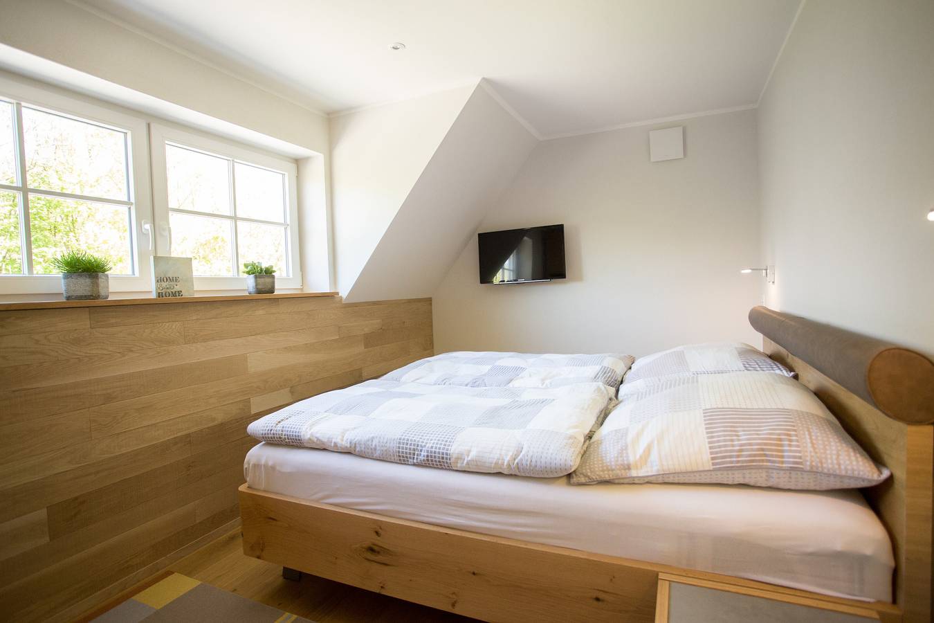 Ganze Wohnung, Ferienwohnung 'Amsel A, 50qm' mit Bergblick, privater Terrasse und Wlan in Lennestadt, Sauerland