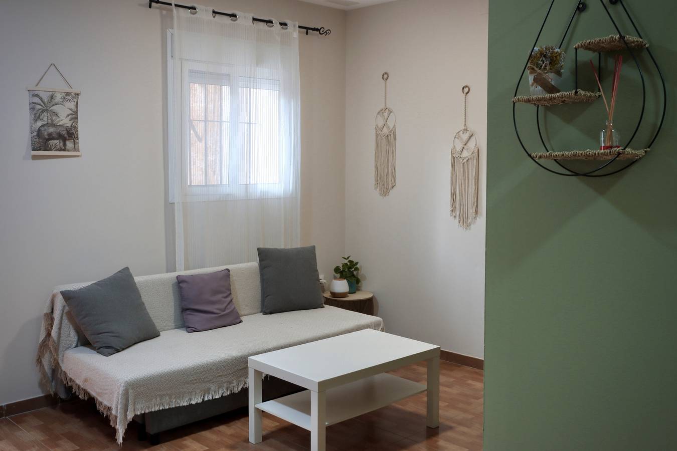 Apartamento entero, Apartamento 'La Bella Escondida' con Wi-Fi y Aire Acondicionado in La Vina, Cádiz
