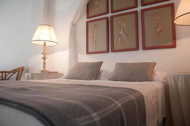 Casa rural para 12 personas, con Balcón y Terraza además de Jardín y Piscina en Horcajo de los Montes - 2