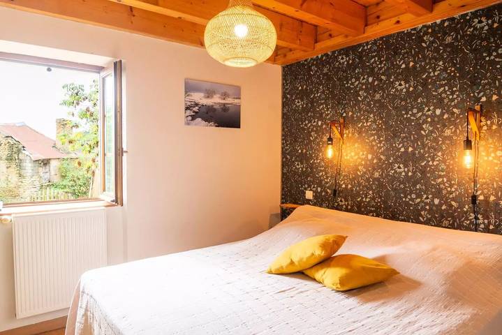 Gîte pour 10 personnes, avec sauna et piscine ainsi que jacuzzi et terrasse à Chirac - 2